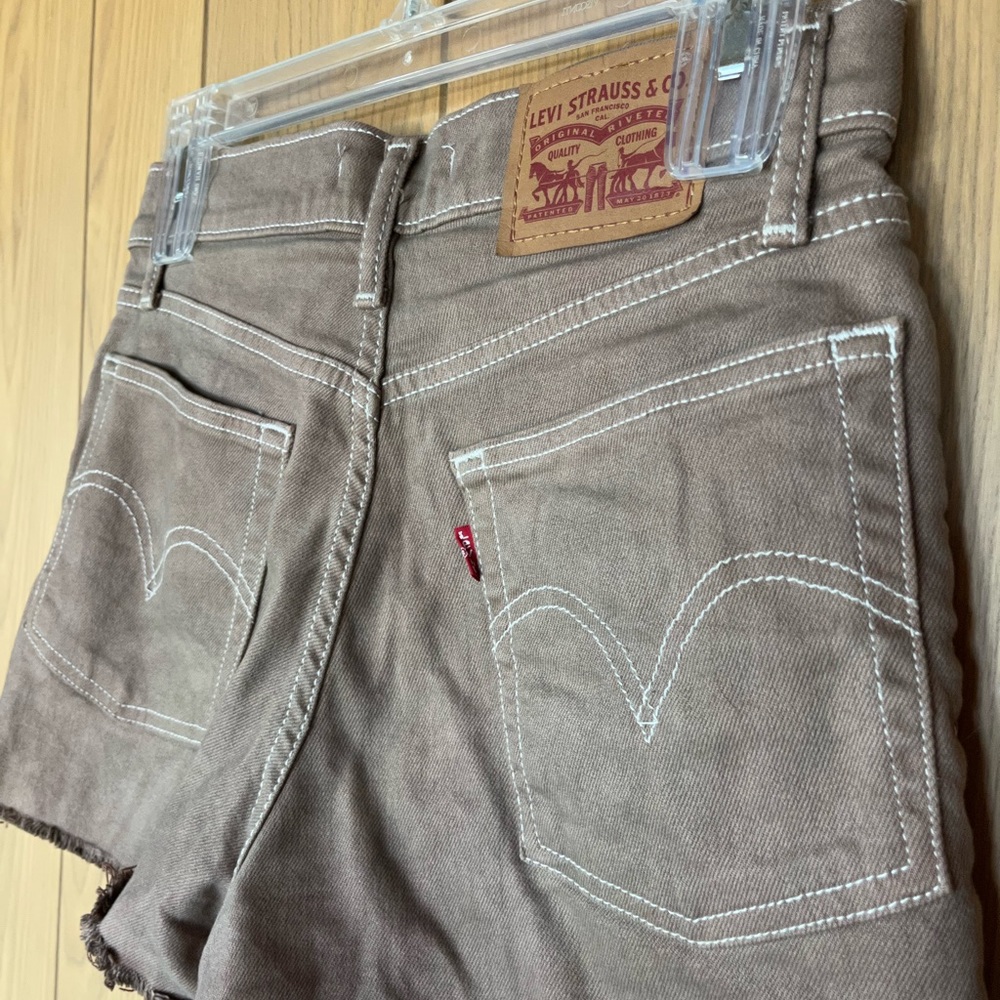 Levi’s High Rise Cutoff Shorts